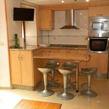 Casita Con Terraza Al Lado Del Mar En O Pindo Carnota